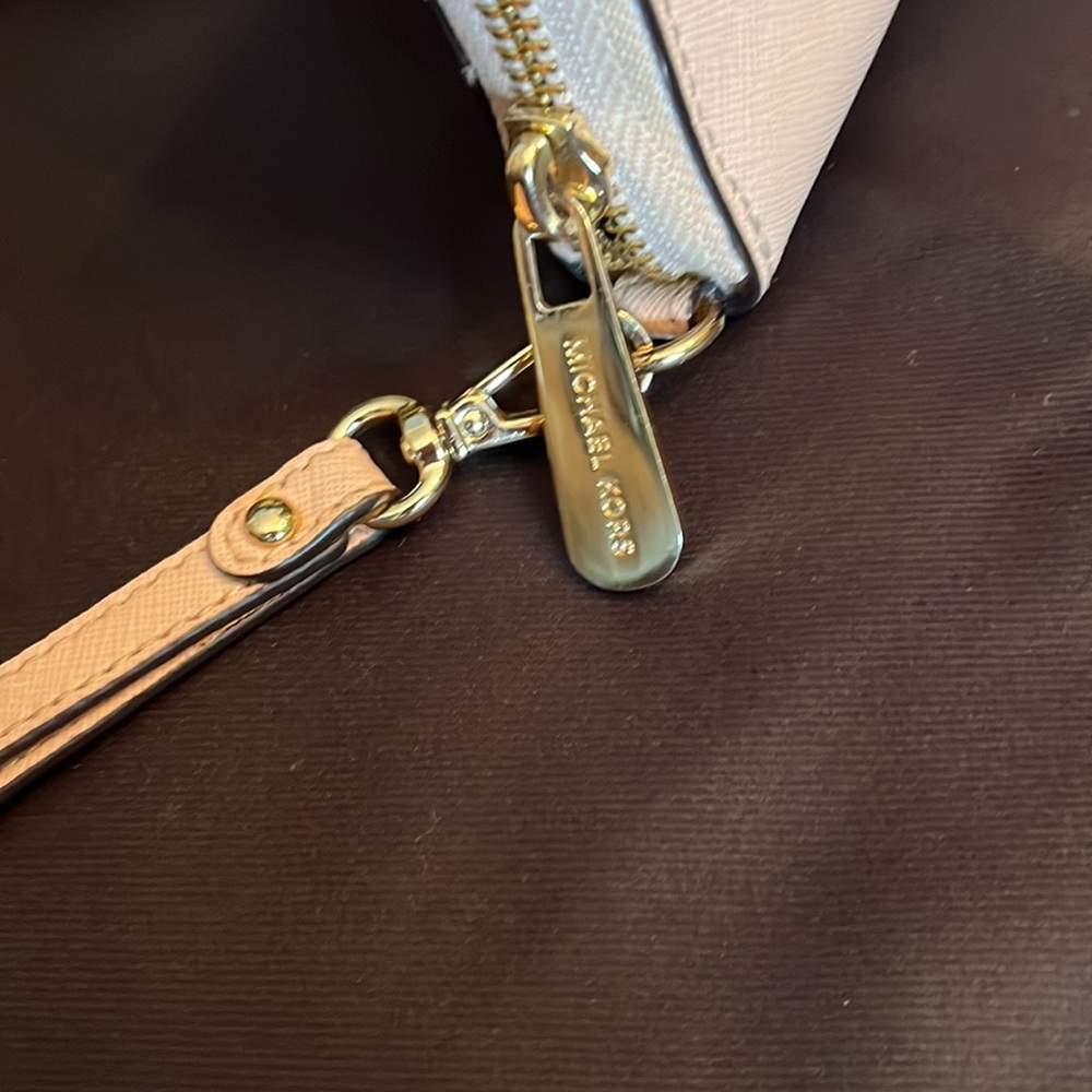 Jet Set Large Flat Multifunction Wristlet - image 5